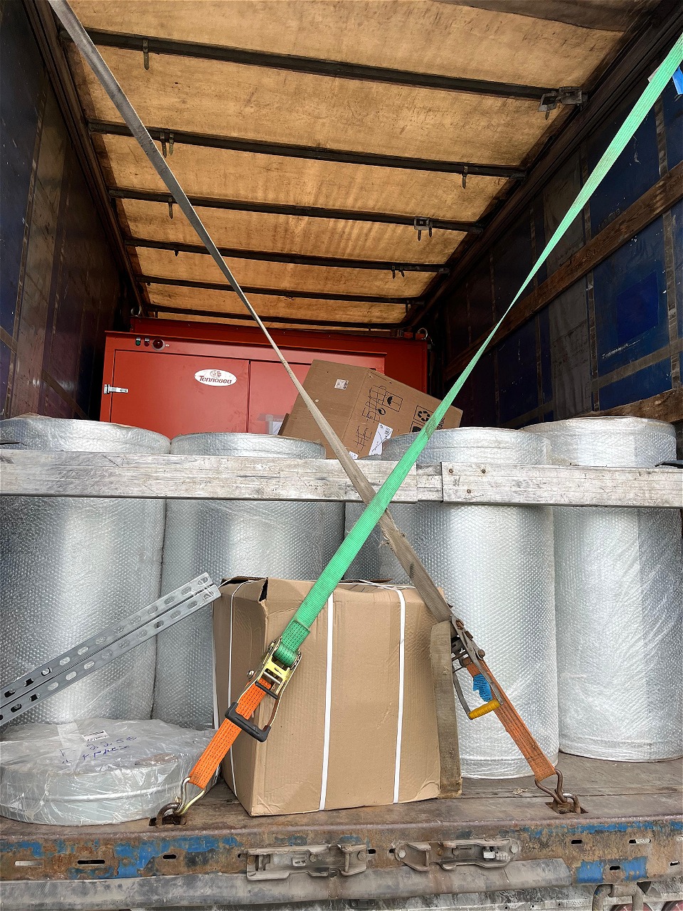 Оборудование техническое: комплекты дымовых труб, комплекты изделий Т-2000(CГН)Н. «Тепловей Т -2000», с. Миасское (Челябинск обл.) - с. Сафарово Башкирия